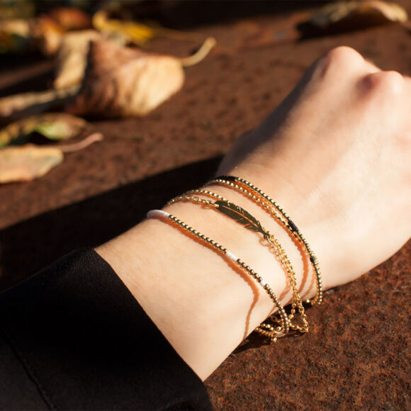 Bracelet souple blanc et or avec chaîne en Argent doré - Pibla – Image 2