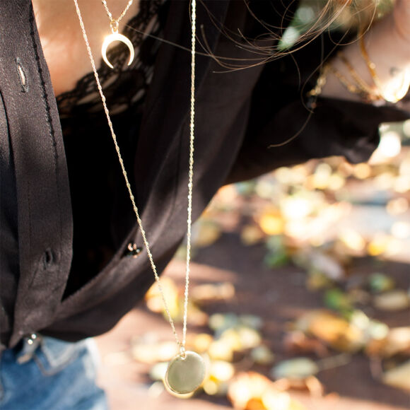 Collier/sautoir long en Argent doré et médaille bombée-Pedaillo – Image 2
