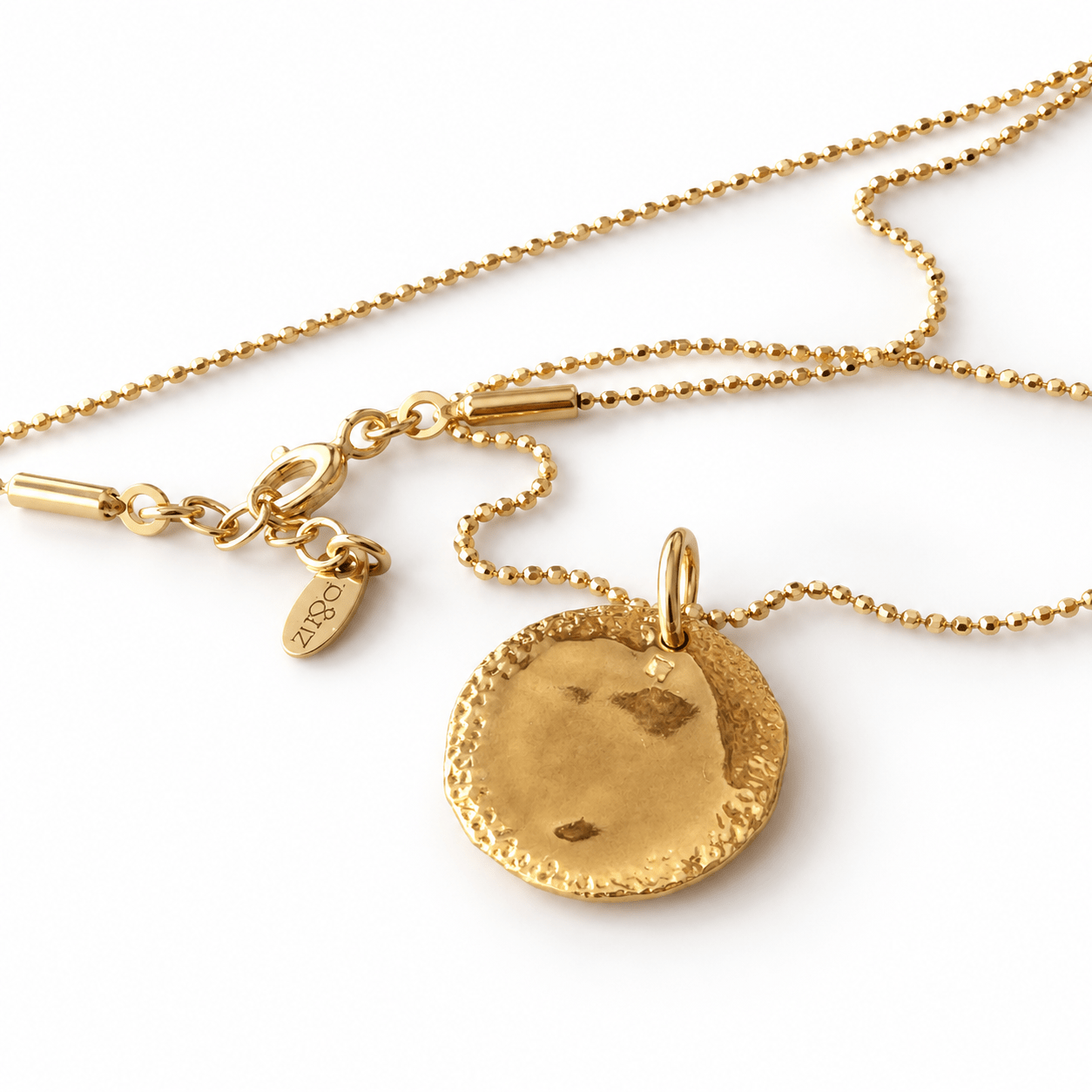 Collier médaille destructurée - Ingrid – Image 3